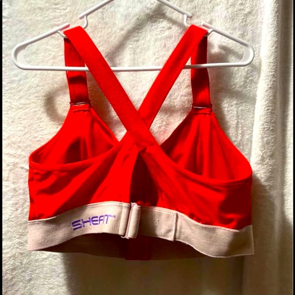 SheFit Adjustable sports bra !